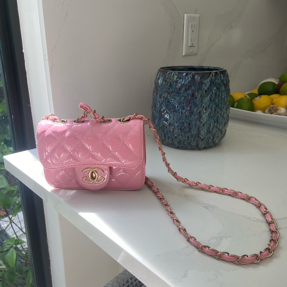 Cute casual bag!